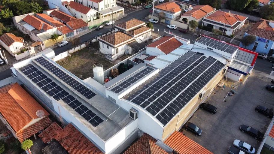 哪些家庭适合用太阳能发电板建立光伏电站呢？